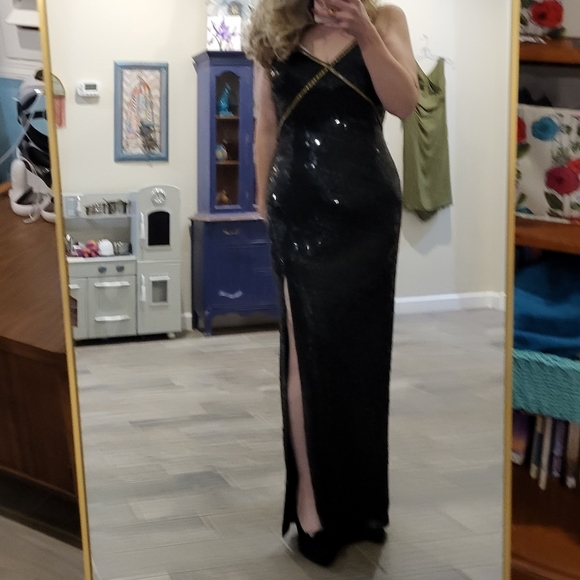 Scala Black Sequin Formal Gown with Gold Sequin Beading Detail High Slit Size 10 - Picture 5 of 10